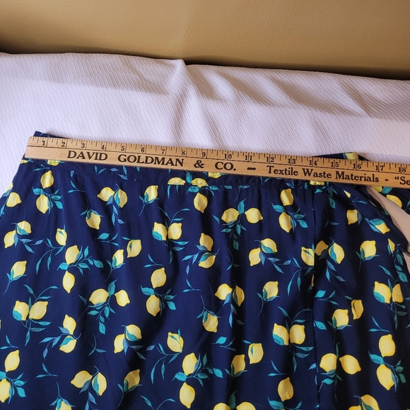 Banana Republic Lemon Novelty Print Ruffle Midi Skirt sz 12P - Picture 4 of 8